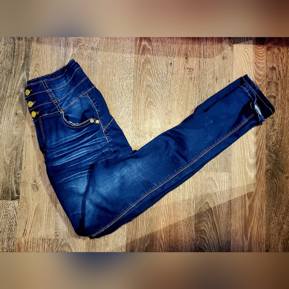 👖 High Waisted Jeans 👖